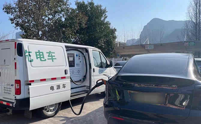 元江汽车搭电