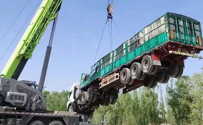 元江道路脱困救援案例